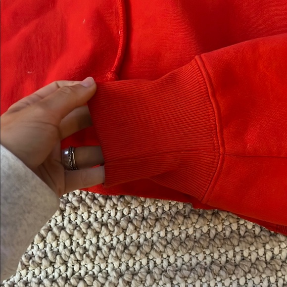 Champion Bold Red Hoodie cropped - Picture 4 of 7